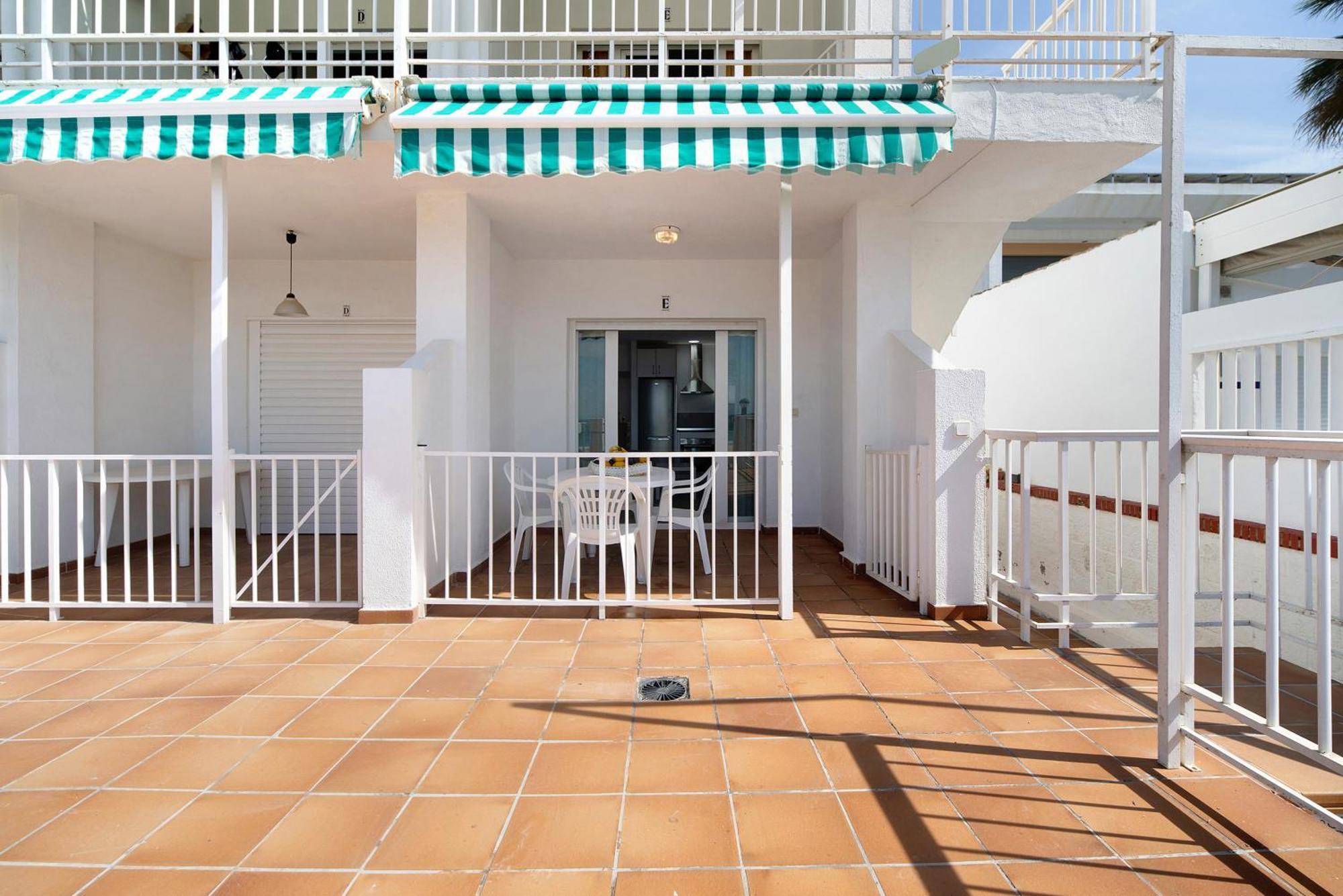 Apartamento Los Balcones E Chiclana de la Frontera Kültér fotó
